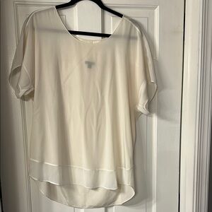 Ann Taylor Cream Boxy Short Sleeve Blouse